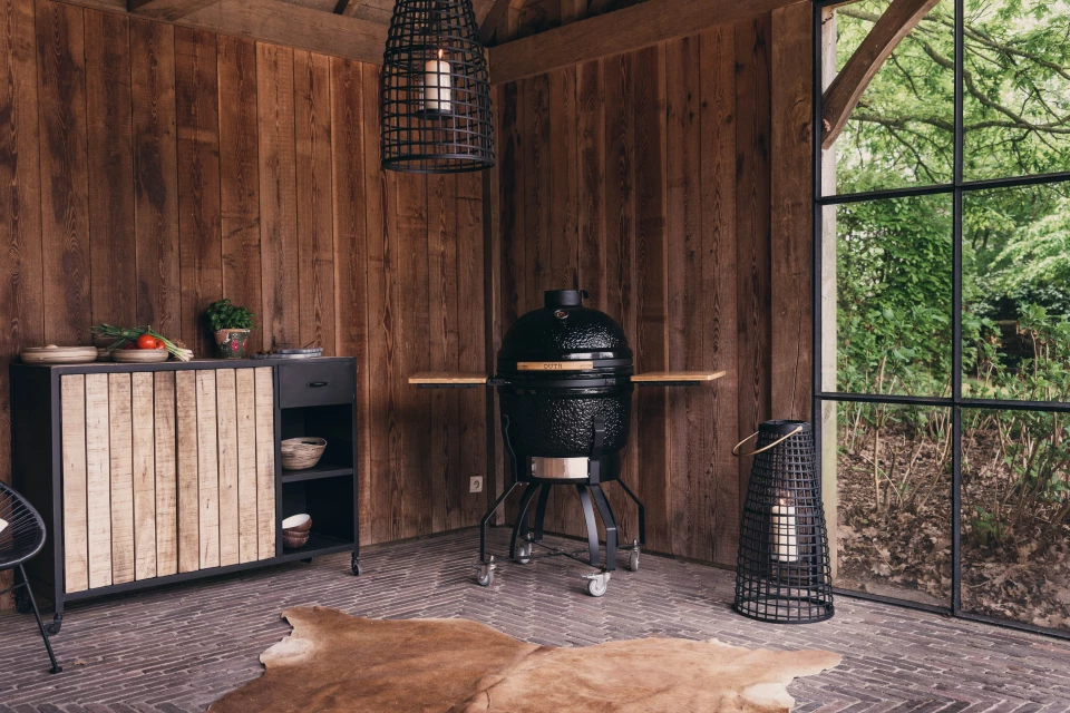 Outr Kamado door Qfire